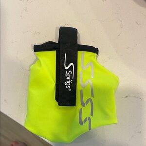 Sprigs Jogging Arm Band